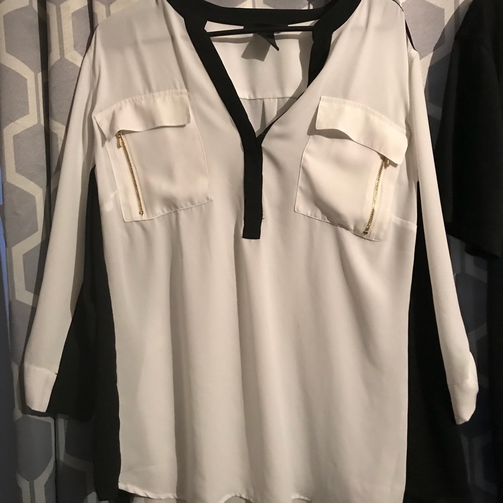 PLUS SIZE: quarter length blouse